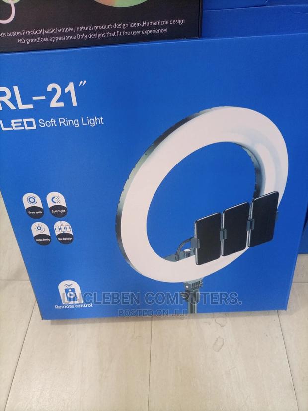 Ring Light 21inc With Stand · Photo 2