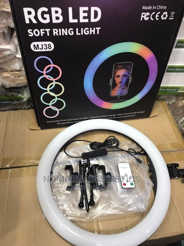 14 Inches RGB Ring Light With Stand and Remote · Photo 3