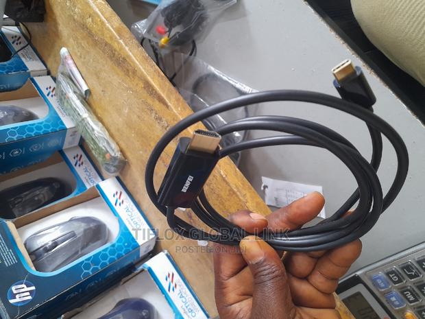 Type C to HDMI Cable · Photo 3