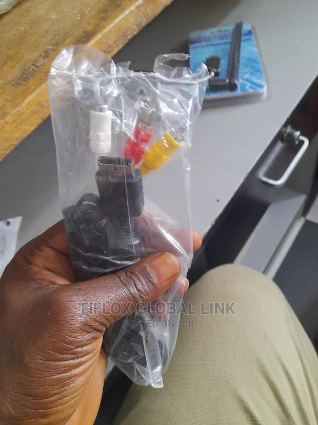 Ps 2 3 AV Cable · Photo 3