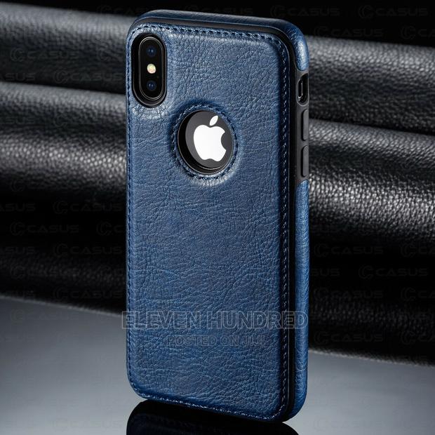 Apple iPhone Xr Vegan Leather Case · Photo 4