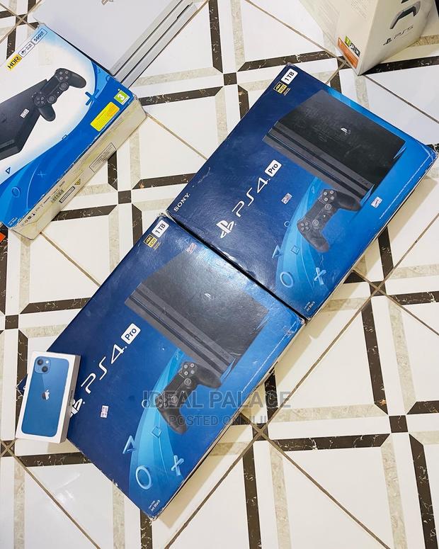 Brand New 4 Pro 1TB · Photo 3
