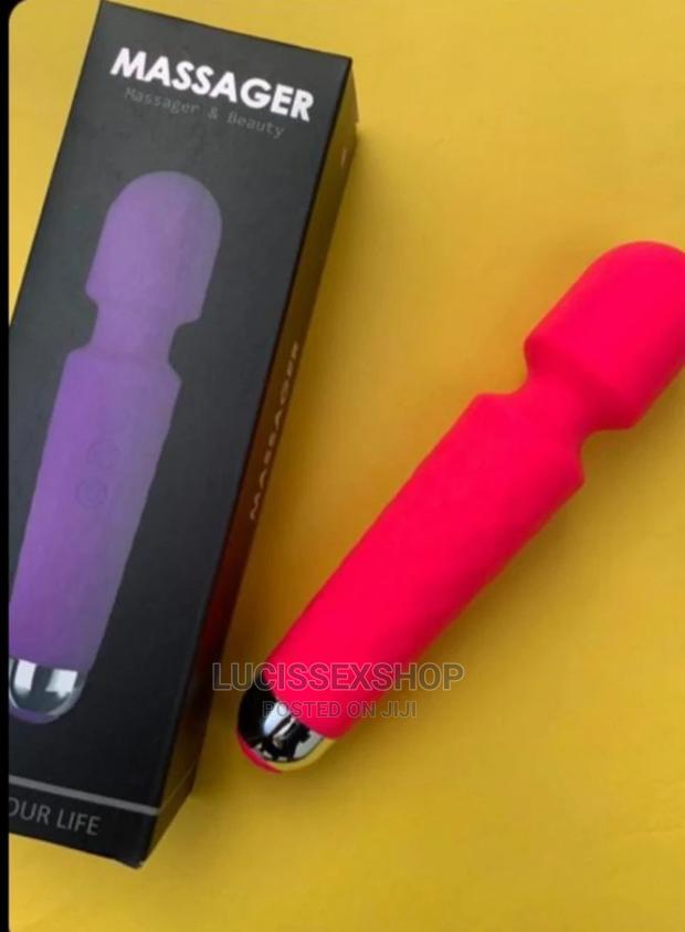 Rechargable Wand Vibrator (Big Size) · Photo 4