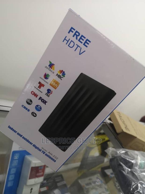 Durable HDTV Digital Antenna · Photo 2