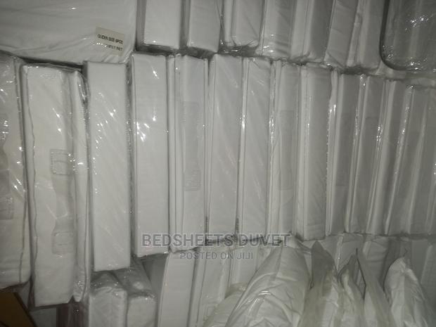 White Fitted Bedsheet · Photo 2