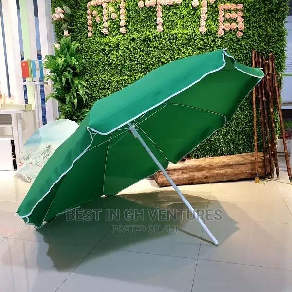 Market Shade Umbrellas · Photo 2