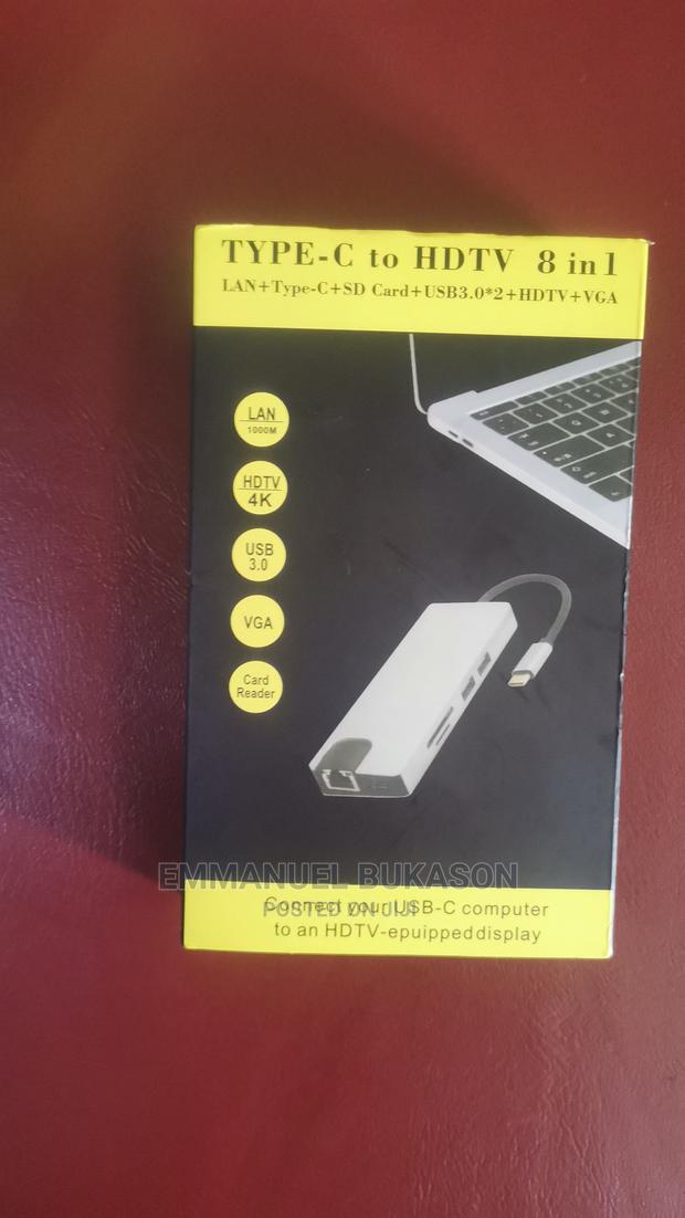 Tyoe C 8 in 1 Adapter With VGA · Photo 3
