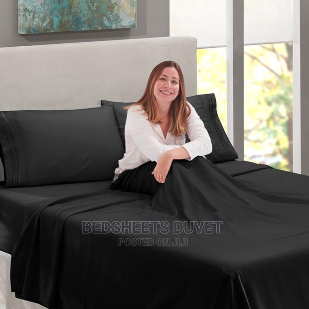 Black Fitted Sheet · Photo 2