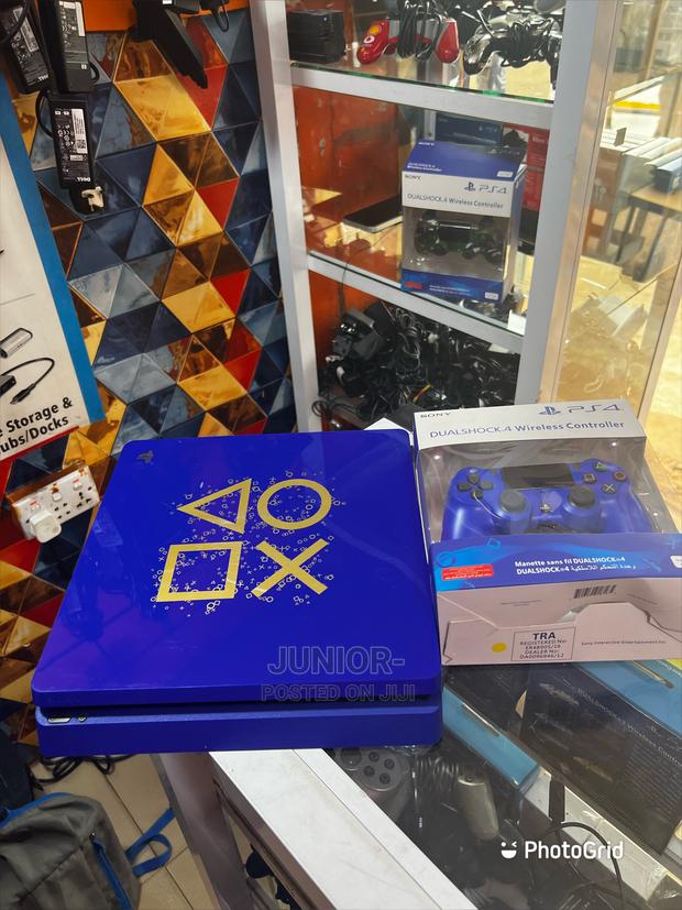 PS4 Slim Hot Cake Deal FC27 With 10 Extra Games 2 Pad · Photo 2