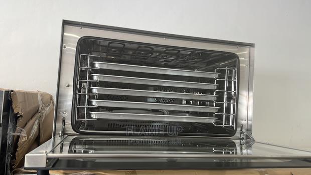 Convection Oven · Photo 4