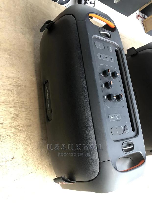 Preowned JBL Party Box on the Go Bluetooth Speaker Instock photo 10
