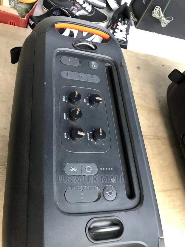 Preowned JBL Party Box on the Go Bluetooth Speaker Instock photo 9