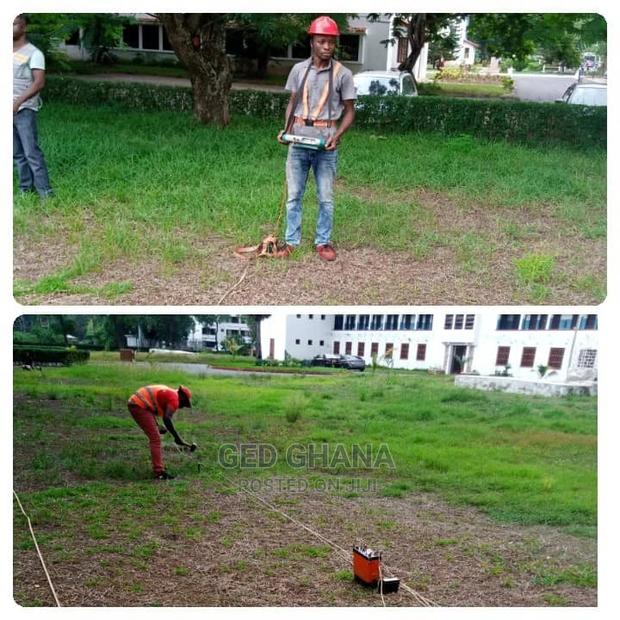 Borehole Works, No Electricity Required photo 3