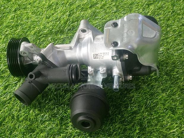 Mercedes Benz Cla/Gla Water Pump photo 2