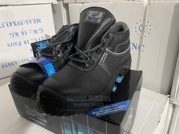 Safety Shoes M · Photo 2