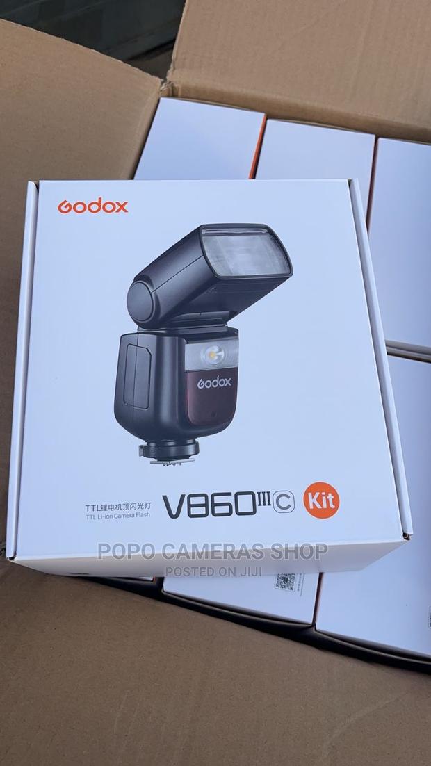 Godox V860 III Speedlight · Photo 2