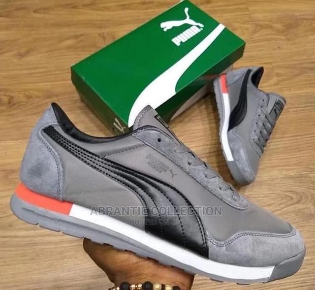 Puma Joggers · Photo 4