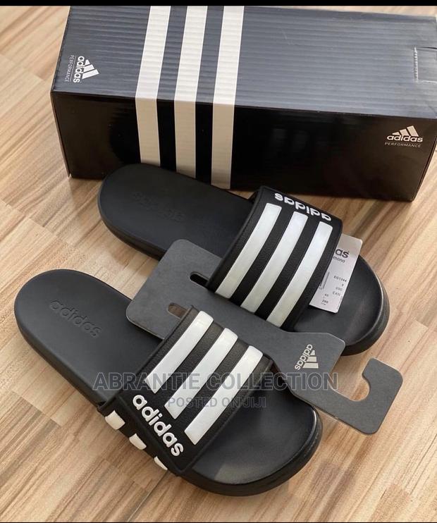 Adidas Adilette Comfort · Photo 3