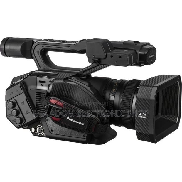 Panasonic 4K Professional Handheld Camcorder · Photo 2