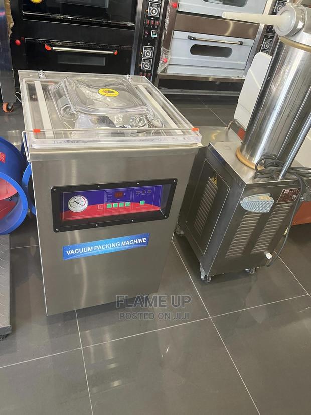 Vacuum Machine · Photo 2