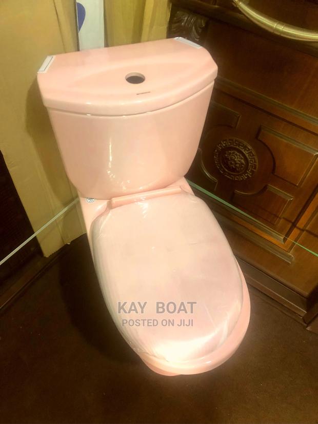 A Portable Ceramic Water Closet · Photo 2