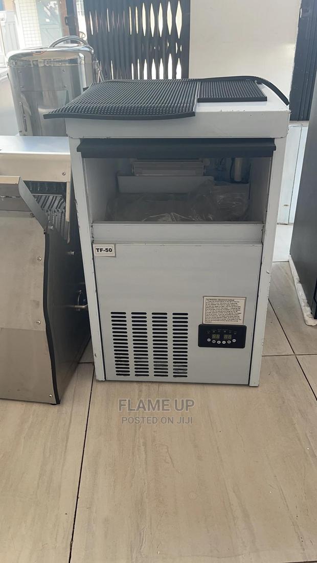 Ice Cube Maker · Photo 2