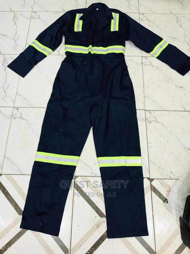 Reflective Workwear Overall · Photo 2