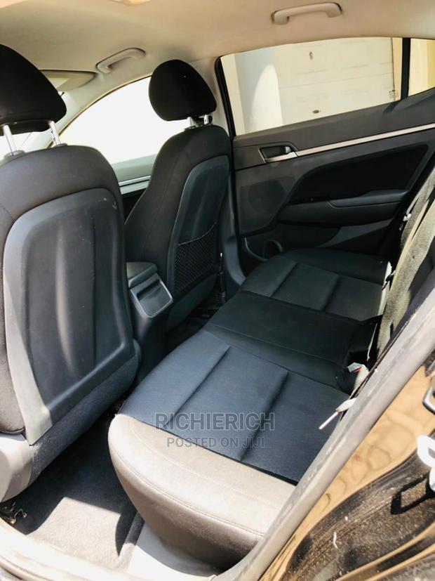 Hyundai Elantra for Rent photo 4