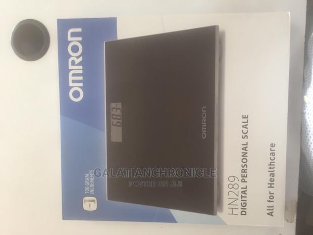 Omron Digital Weighing Scale