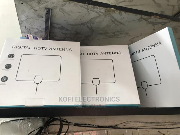 Pasting HD Digital Indoor Antenna · Photo 2