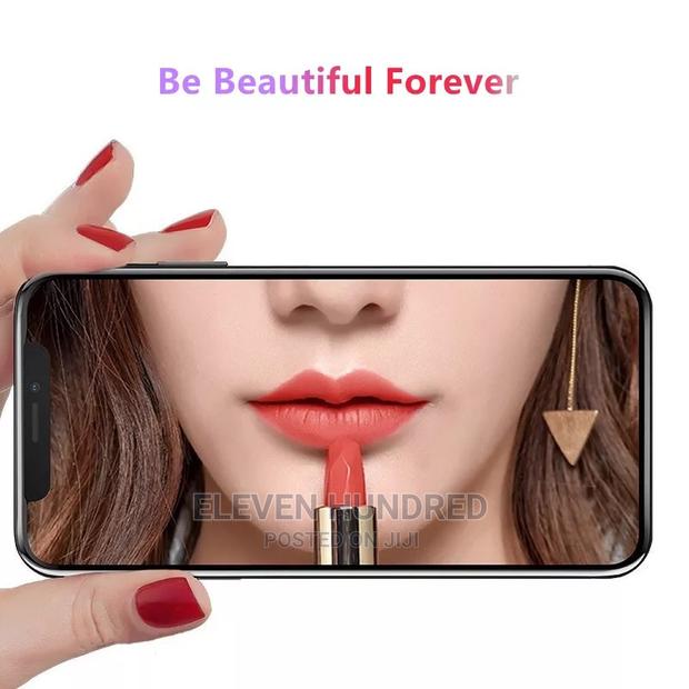 iPhone 13 Series Mirror Screen Protecor · Photo 3