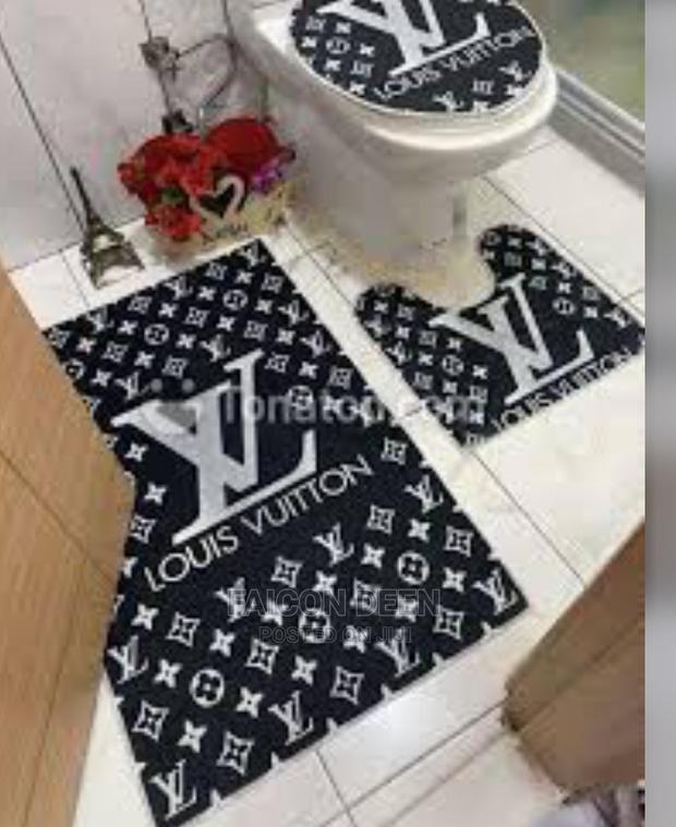 Luxurious Bathroom Toilet Set Mat( in Diff Designs · Photo 1