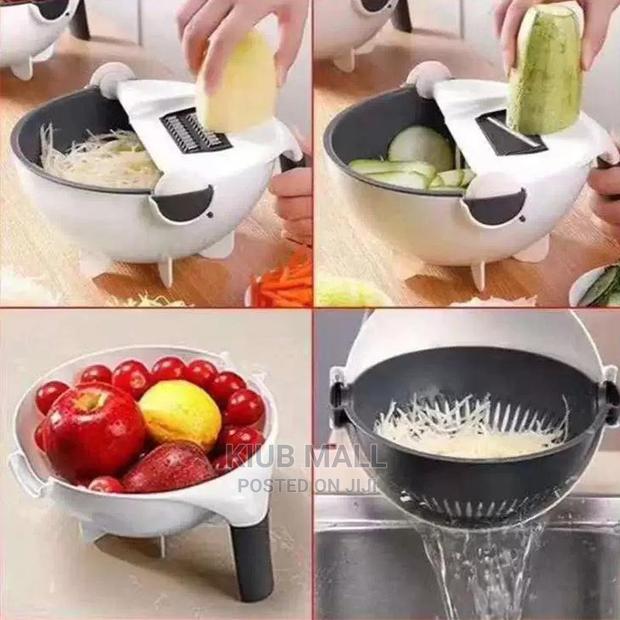 Vegetable Chopper/ Drain · Photo 3