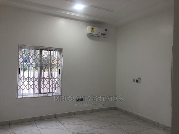 4bdrm House in Taifa Rd, Pokuase for sale photo 6
