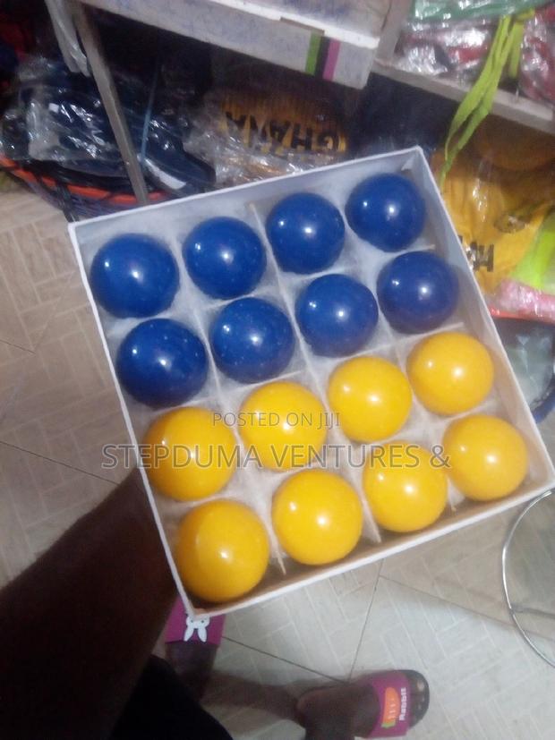 2 Colors of Snooker Balls Set · Photo 4