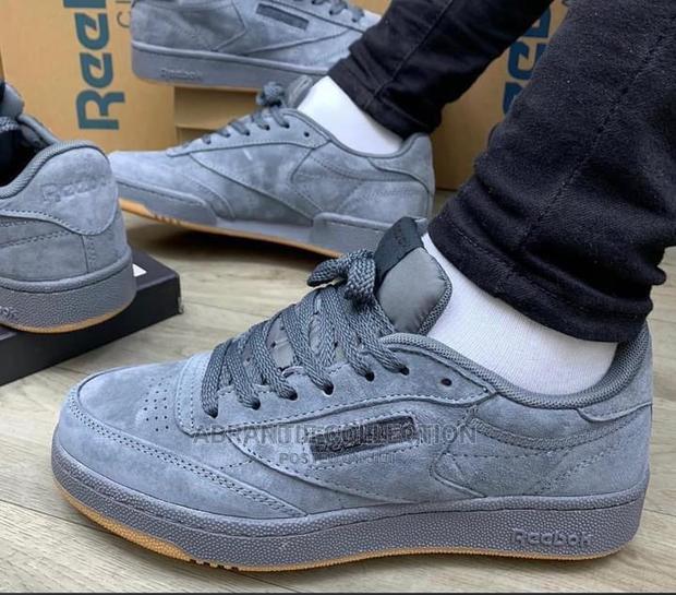 Reebok Classic Suede Grey · Photo 4