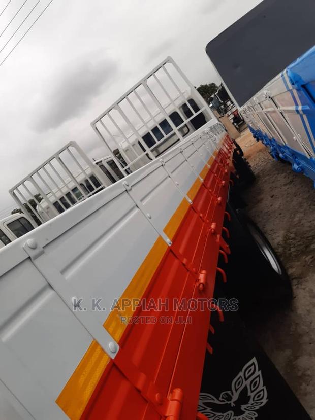 Hyundai 5 Ton Eight Holes photo 4