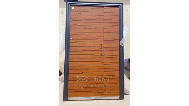 Heavy Brown Door · Photo 2