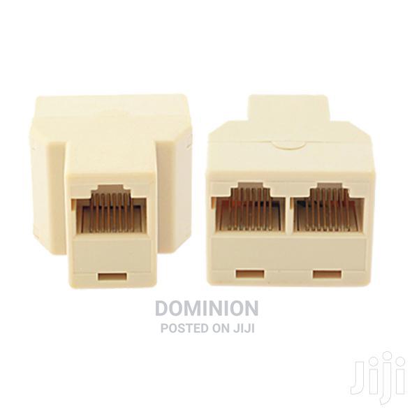 2 Ways Rj45 Network Splitter/ Coupler · Photo 3