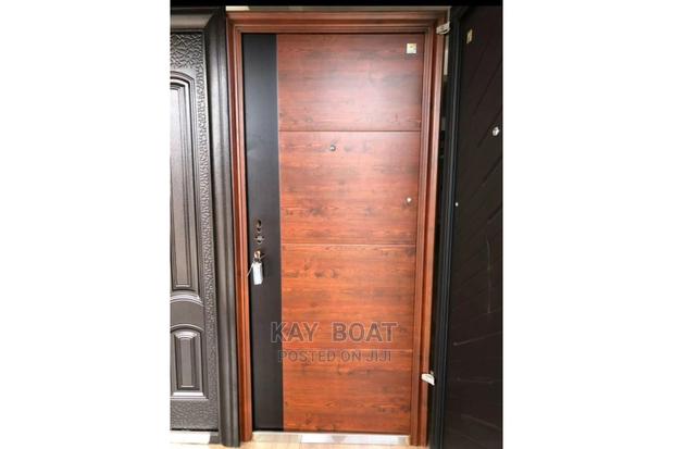 A Durable Door Available With All Accessories. · Photo 2