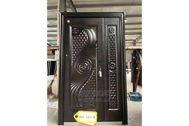 Massive Metal Door With All Accessories Available · Photo 2