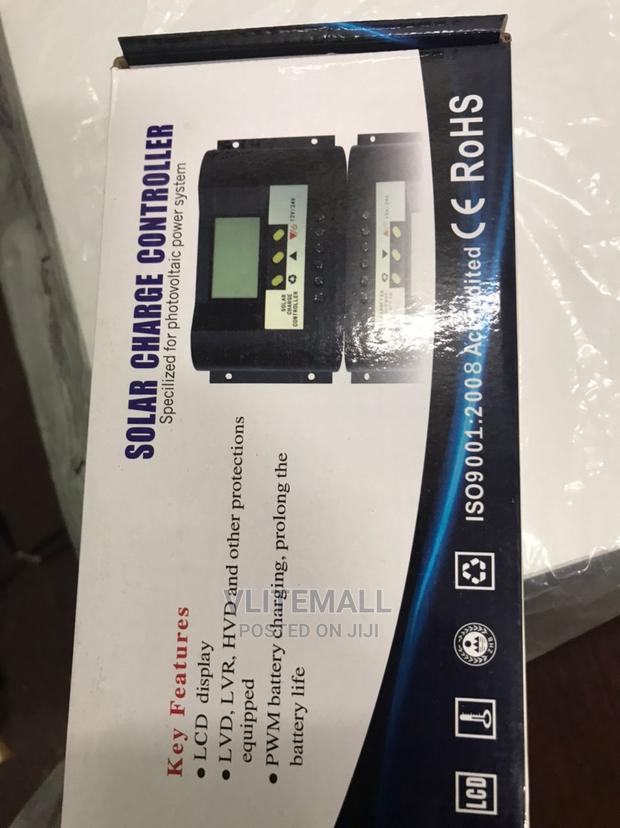 Solar Charge Controller 30A · Photo 2