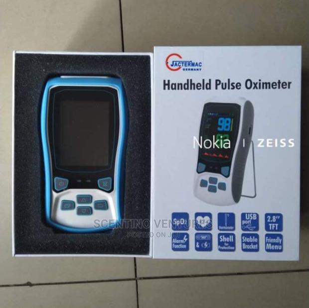 Handheld Pulse Oximeter · Photo 4