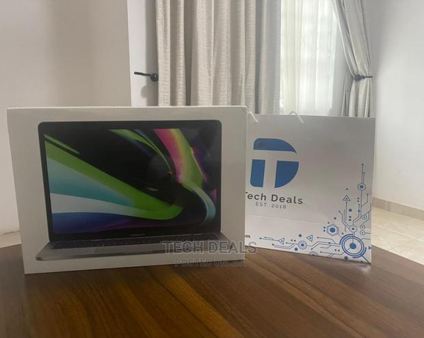 New Laptop Apple MacBook Pro 2022 M2 8GB Apple M2 SSD 256GB photo 2