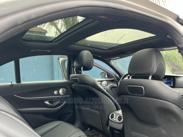 Mercedes-Benz E300 2019 Silver