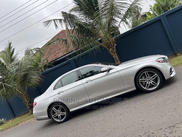Mercedes-Benz E300 2019 Silver