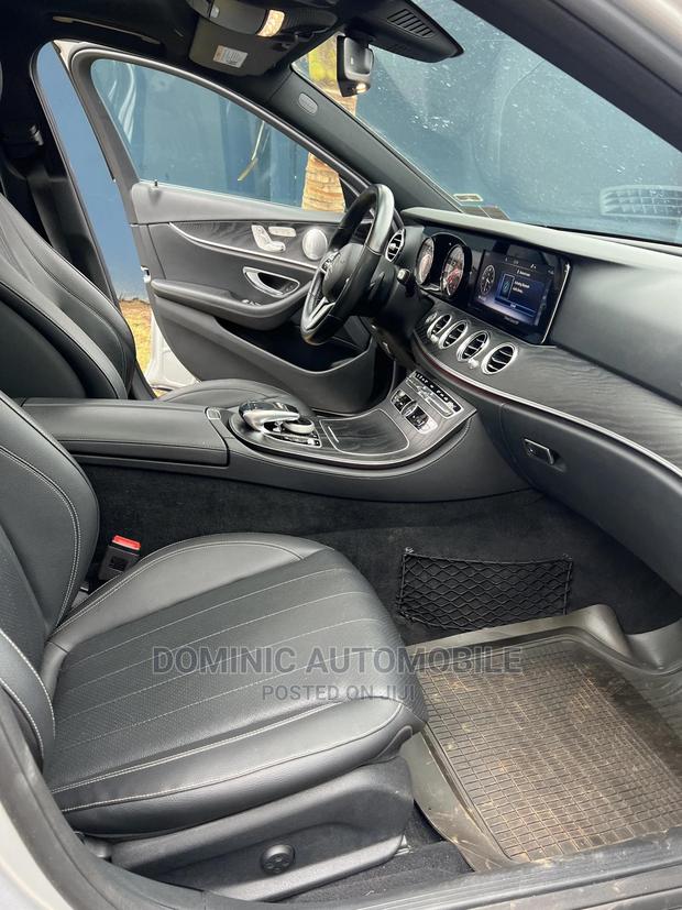 Mercedes-Benz E300 2019 Silver