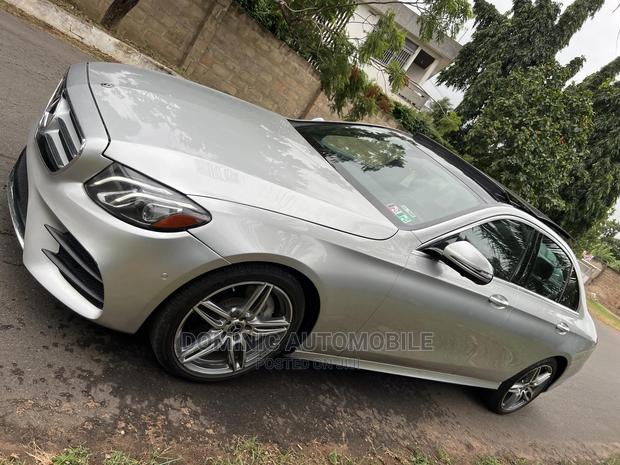 Mercedes-Benz E300 2019 Silver