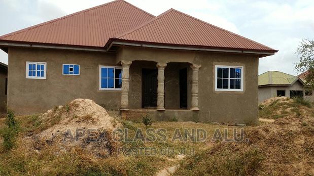 Aluminum Sliding Window With an Arc photo 4