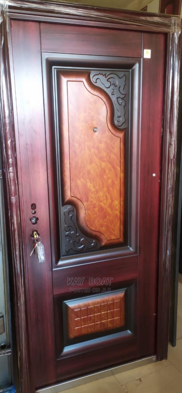 Solid Door With All Accessories Available · Photo 2